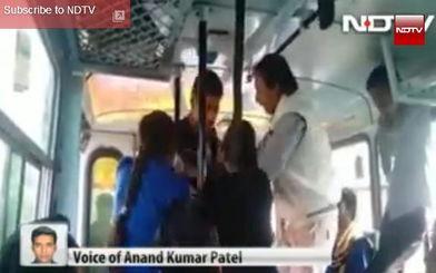 日韩性公交车上XXHD视频